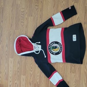 Blackhawks sweatshirt